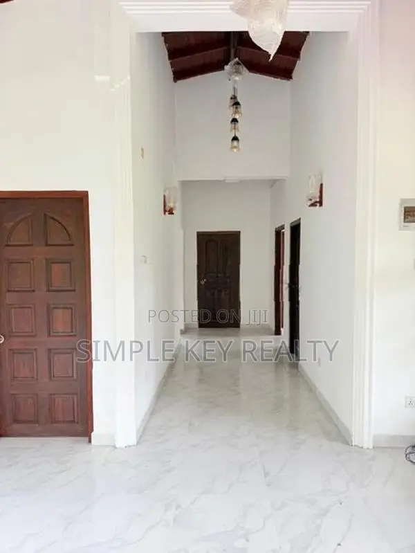BB32-House for Rent Gampaha Balummahara