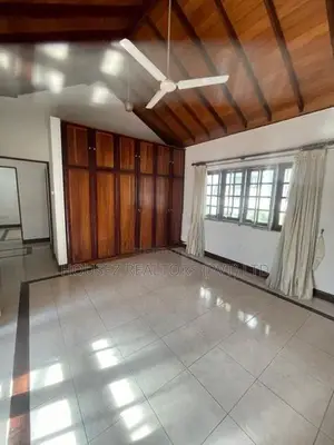 Luxury Two-Story House for Sale on Bauddhaloka Mawatha, Colombo 7