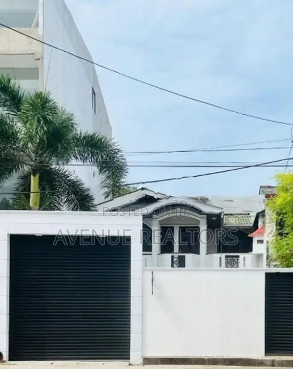 40 Perch House for Sale in Maharagama (HS4704)