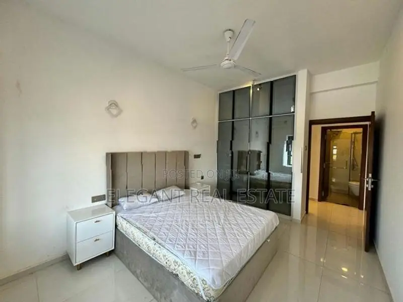 Trend - 03 Bedroom Furnished Apartment for Sale in Colombo 06 (A6074)