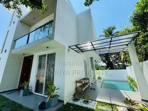 අති සුඛෝපභෝගී පදිංචි නොවූ නිවසක් විකිණීමට ඇත - Piliyandala