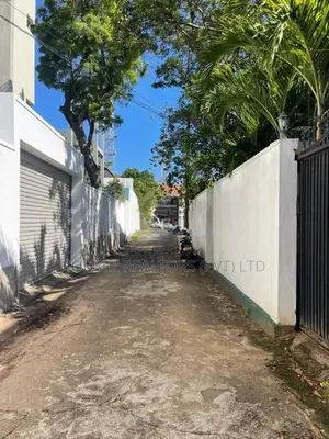 Luxury Two-Story House for Sale on Bauddhaloka Mawatha, Colombo 7