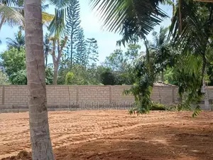 Beach Front Land for Sale in Midigama