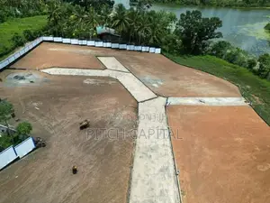 සුන්දර වැවක් ඉදිරිපිට අගනා ඉඩම් බණ්ඩාරගම