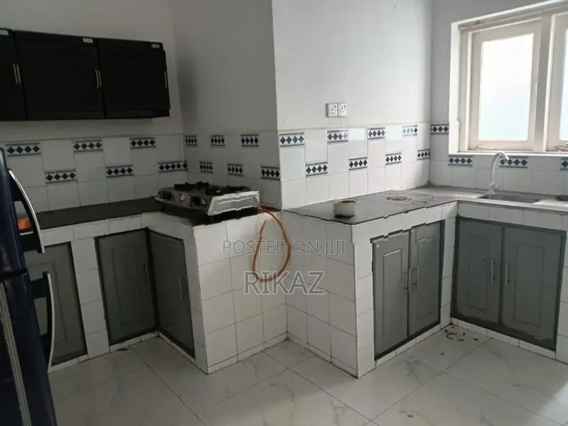 Fully Furnished Apartment for Rent in Colombo 3