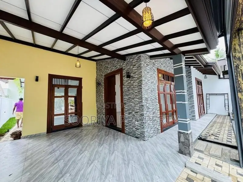 Brand New Luxury Single Story House for Sale in Piliyandala
