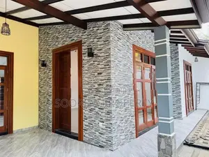 Brand New Luxury Single Story House for Sale in Piliyandala