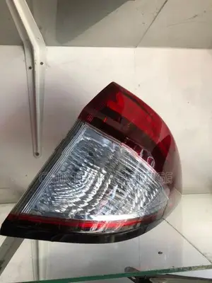 Honda Vezel Tail Light