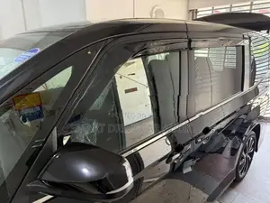 New toyota voxy Door visor