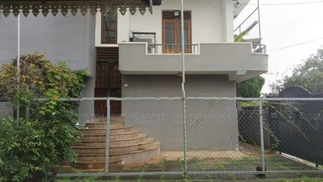 Luxury Commercial House for Rent – Malabe (Near SLIIT)