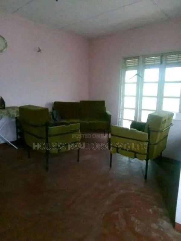 Spacious House for Sale in Pahathgama, Hanwella