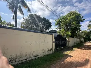 Spacious 5-Bedroom House for Sale – Ja-Ela, Ekala