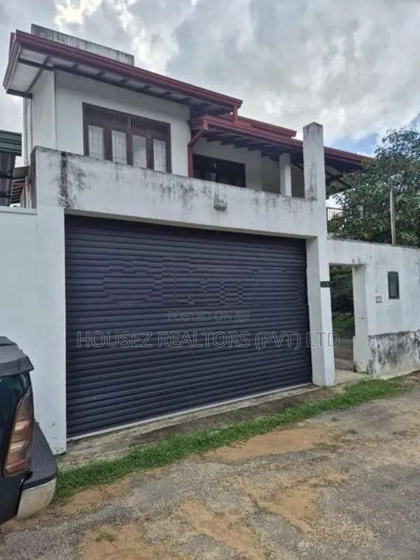 Beautiful Two-Storey Family Home for Sale – Athurugiriya