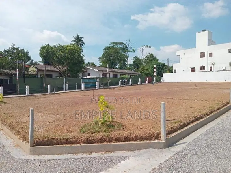 Highly Residential Land for Sale in Galawilawatte Homagama