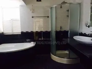 Luxury 3-Bedroom House for Sale – Udahamulla