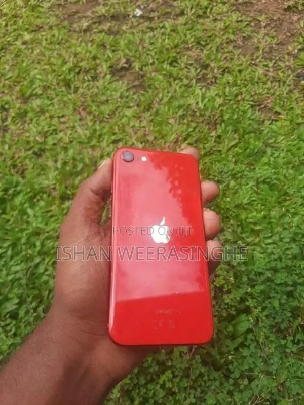 Apple iPhone SE 2 (Used)