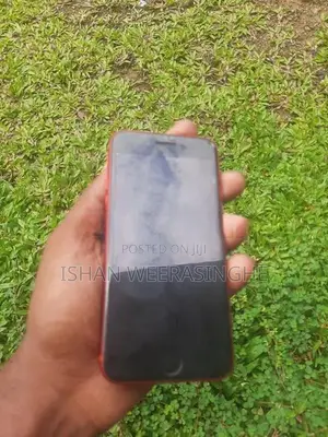 Apple iPhone SE 2 (Used)