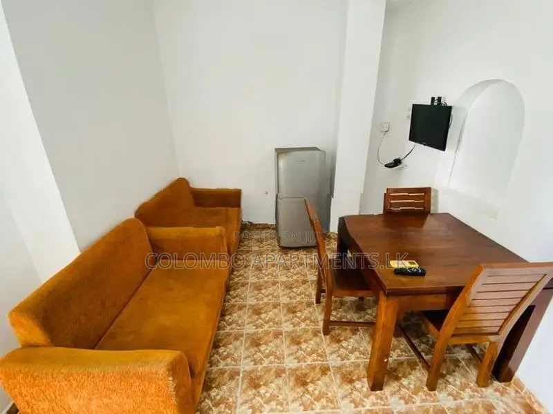 2BR Apartment for Short-Term Rental in Wellawatta. (Code: CSH101)