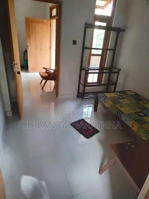 Rooms for Rent Polgolla (only Girl)