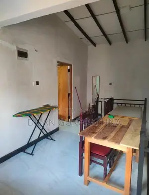Rooms for Rent Polgolla (only Girl)