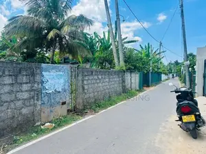 Wattala – Prime Main Road Facing Land for Sale