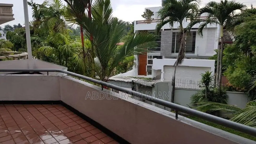 Unfurnished Luxurious Apartment Dehiwalas