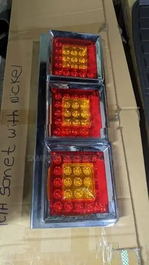 Lorry Tail Light (1 pcs )