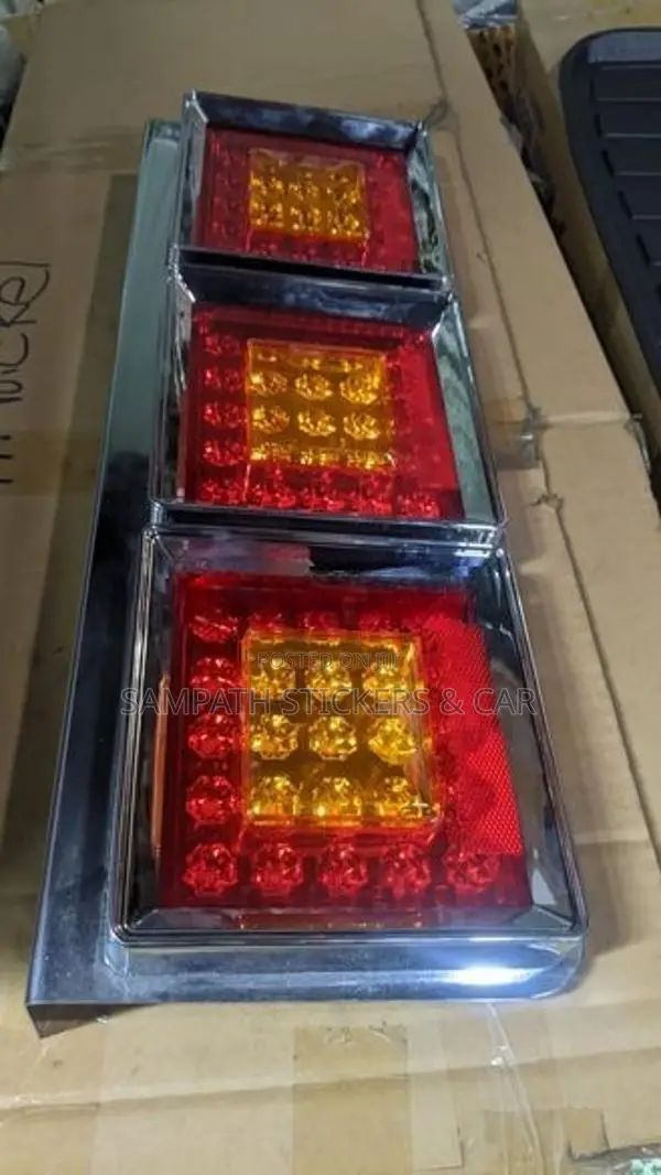 Lorry Tail Light (1 pcs )