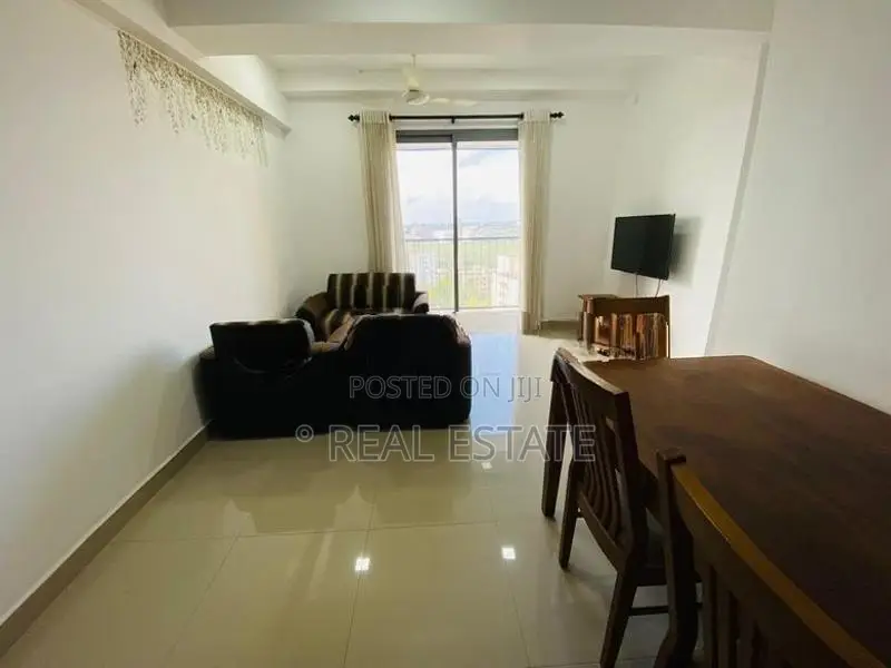 Oval View Apartment for Sale in Colombo 08 (Ref 47)