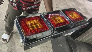 Lorry Tail Light (1 pcs )
