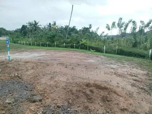 පොල්ගස්ඕවිට හන්දියට ආසන්නව බිම් කොටස් විකිණීමට