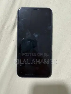 Apple iPhone 11 (Used)