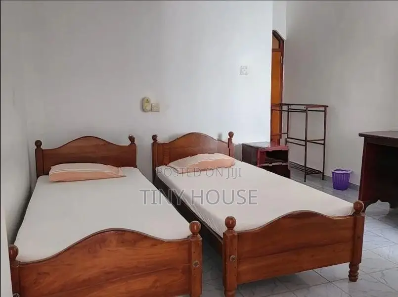 Short Term Rooms Rent in Karapitiya