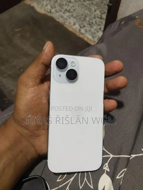 Apple iPhone 15 (Used)