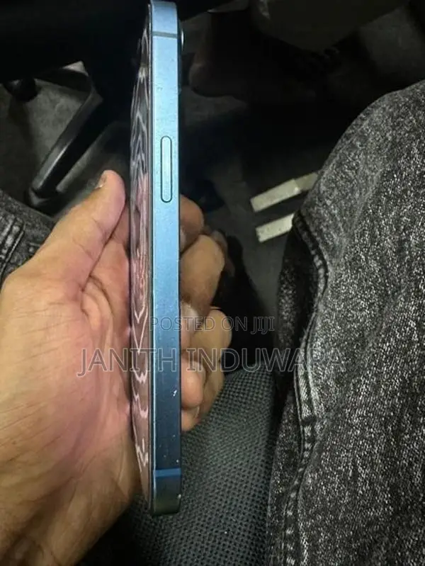 Apple iPhone 13 2021 (Used)