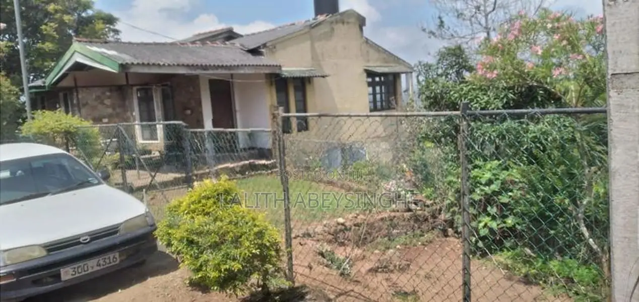 House with Land for Sale Kandy
