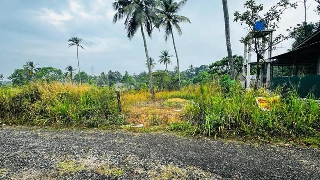 Kalagedihena Best Land For Sale