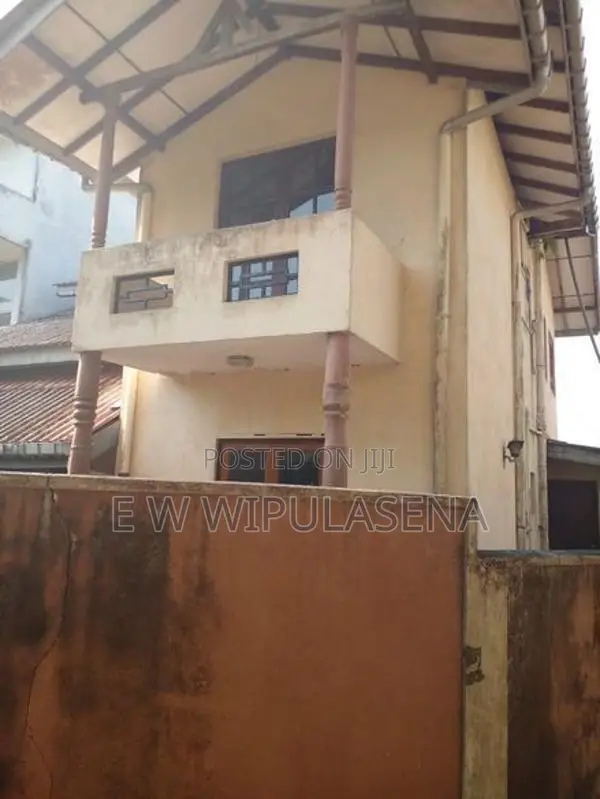 2 STORIES HOURS for SALE in Pannipitiia weeramawatha