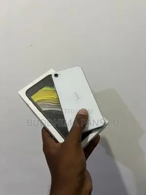 Apple iPhone SE 2 (Used)