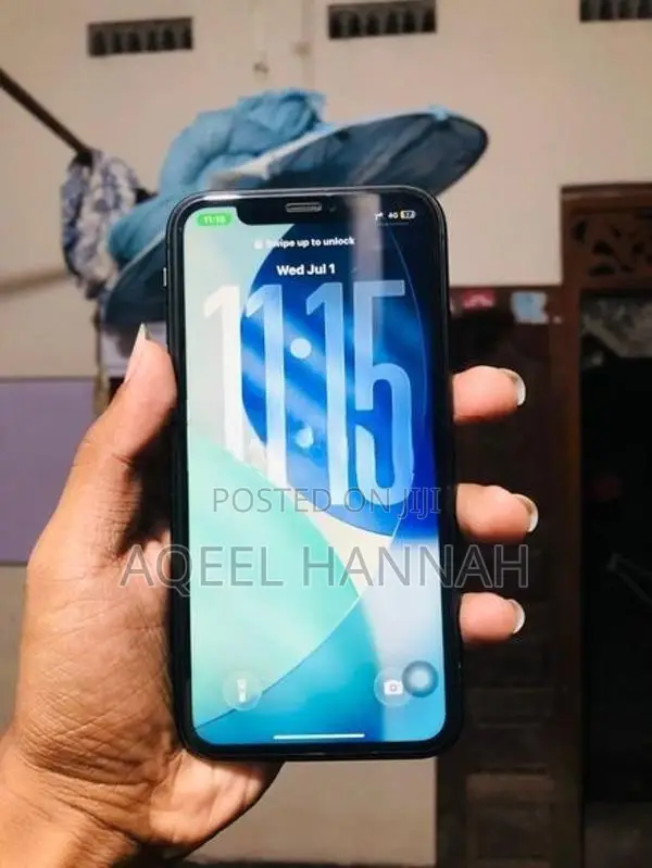 Apple iPhone 11 (Used)
