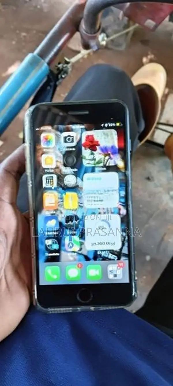Apple iPhone 7 (Used)