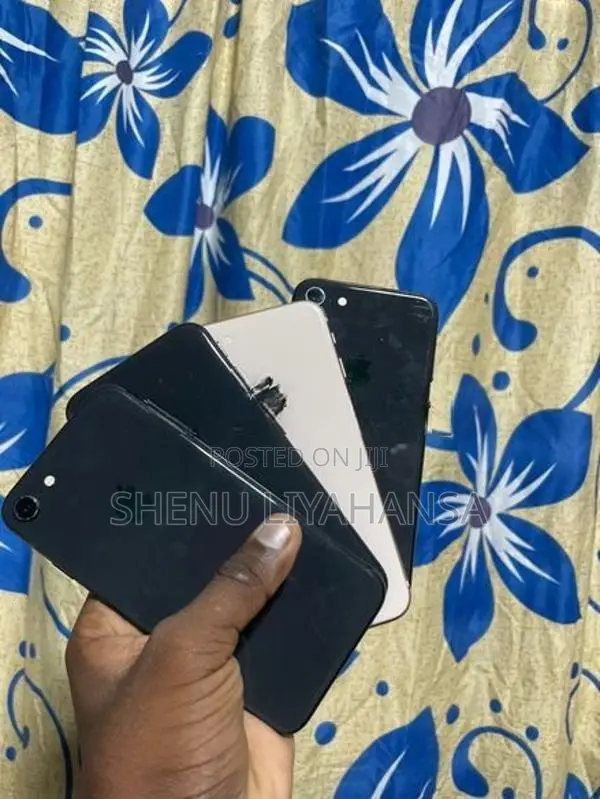 Apple iPhone 8 (Used)