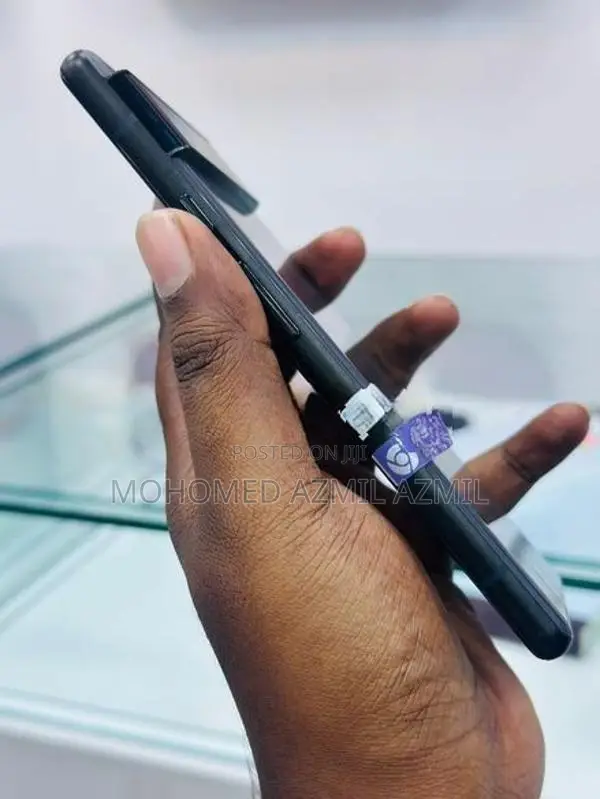 Google Pixel 6 (Used)