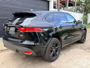Jaguar F-Pace 2020