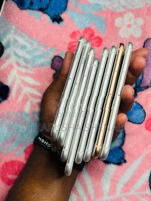 Apple iPhone 8 (Used)