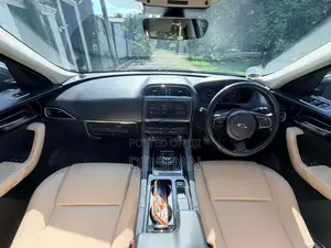 Jaguar F-Pace 2020