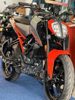 KTM Duke New 160 2026