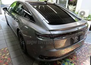 Toyota Crown Z Black Package 2026