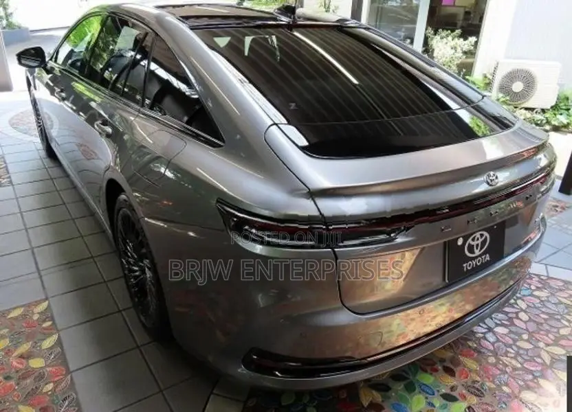Toyota Crown Z Black Package 2026