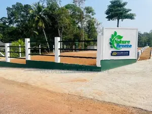 Kalagedihena Land for Sale